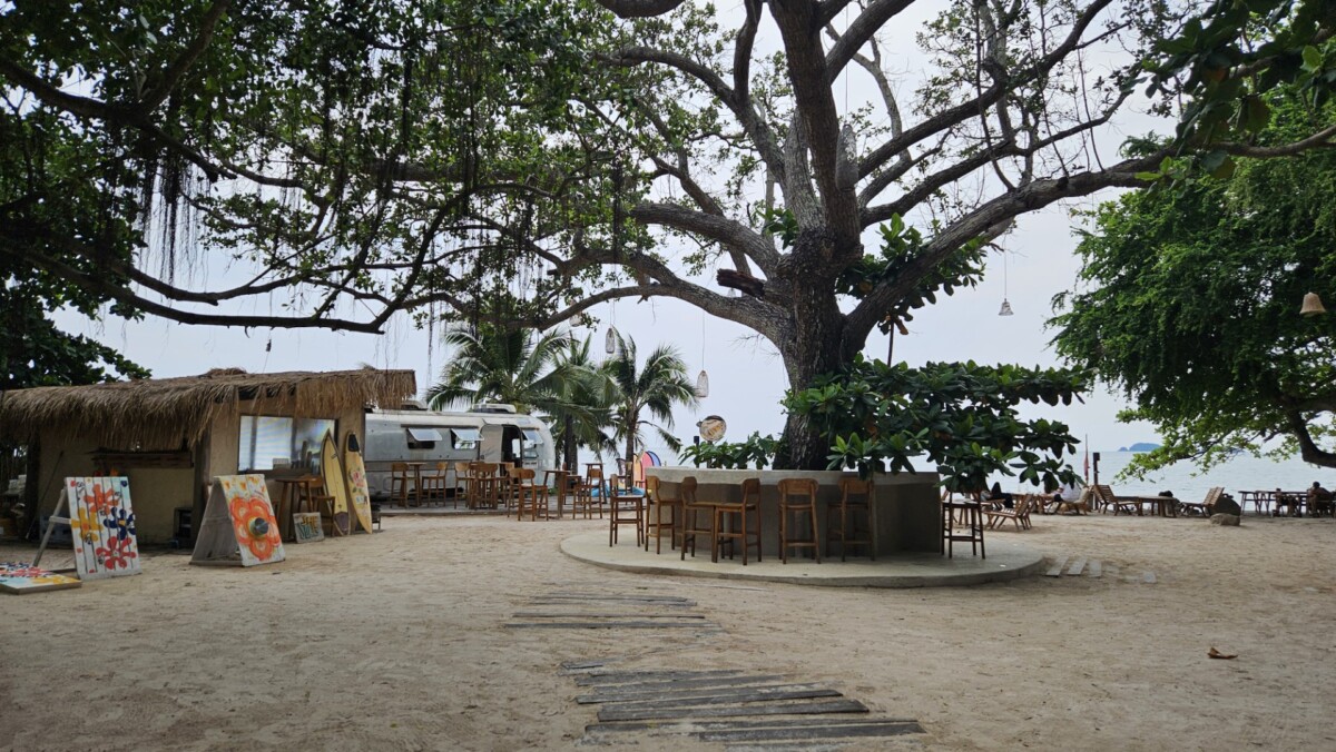 She Sails Cafe & Beach Club